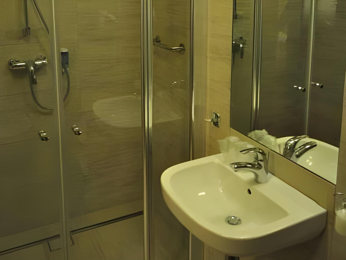 Bathroom 3, Hotel Luzino, Wejherowo