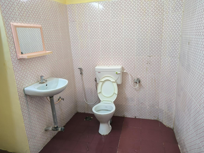 Bathroom 9