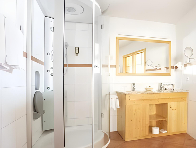 Bathroom 4, Hotel Kappelehof, Rottweil