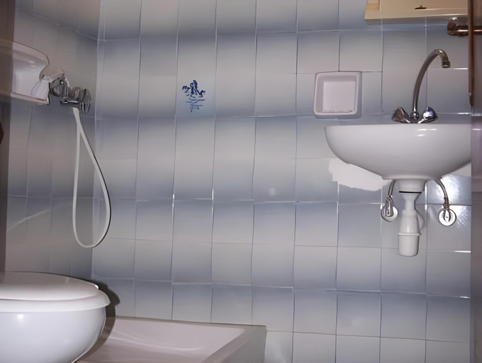 Bathroom 2, Karin & Nikos, North Aegean