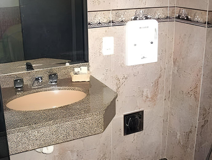 Bathroom 4, Hotel Villa Rica, Rio de Janeiro