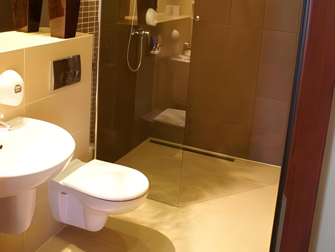 Bathroom 4, Hotel Camping Malta, Poznań City