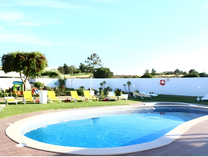 Others 4, Sunshine, Albufeira