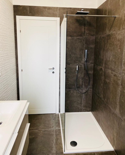 Bathroom 5