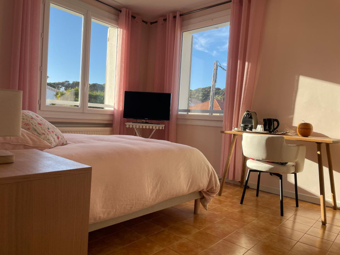 Others 3, Chambre emplacement ideal, Var