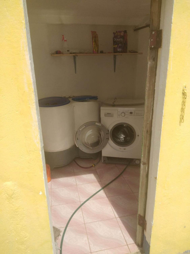 Bathroom 4, Hideaway Resort, San Remigio