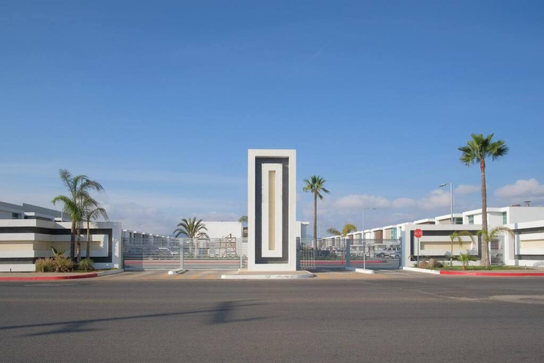 Casa moderna y elegante en el corazon de Ensenada!, Ensenada