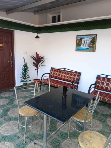 Others 3, Rithu's inn, Vellore