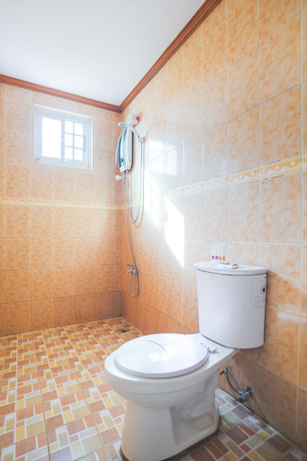 Bathroom 4, La Gracia Apartelle, Tagaytay City