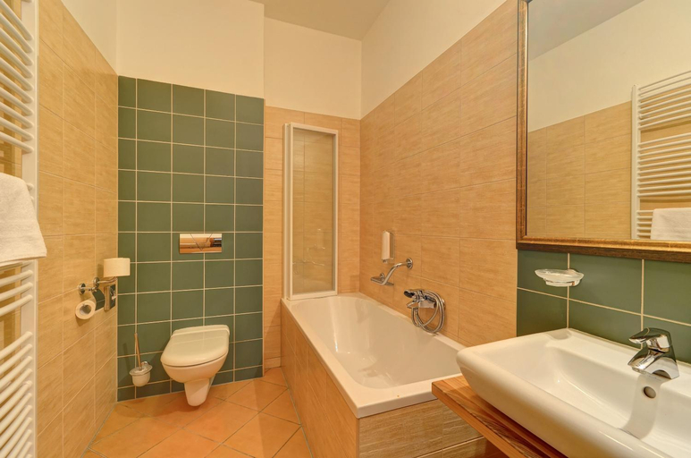 Bathroom 3, Hotel U Pramenu, Plzeň