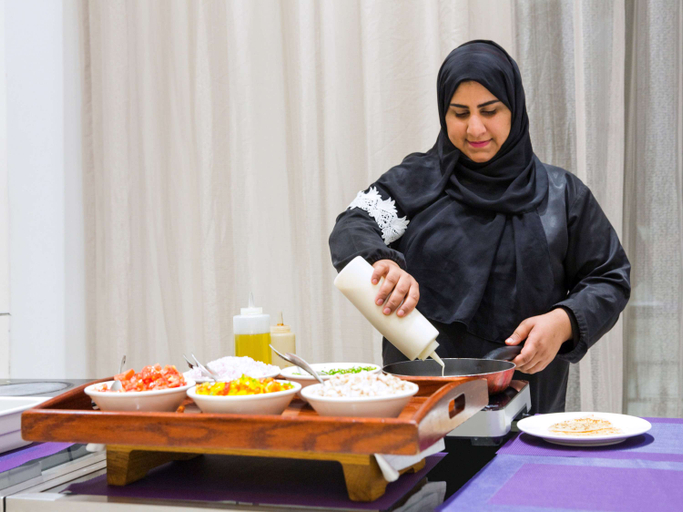 Food & Drinks 5, Mercure Sohar, Saham