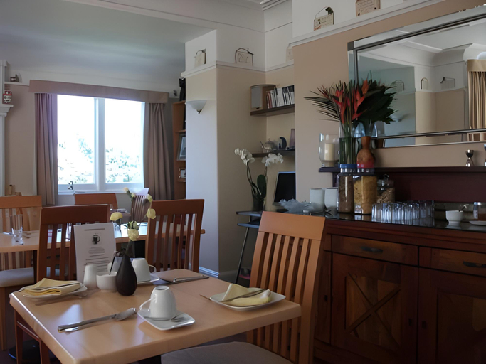 Food & Drinks, The Red House, Cornwall