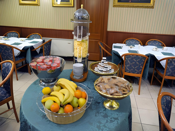 Food & Drinks 3, Hotel Domus, Modena