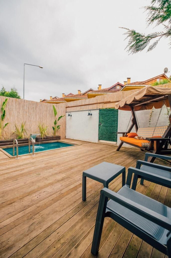 Others 3, Latte Villas, Izmit