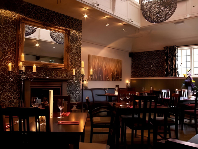 Food & Drinks 3, The Bear Esher, Surrey