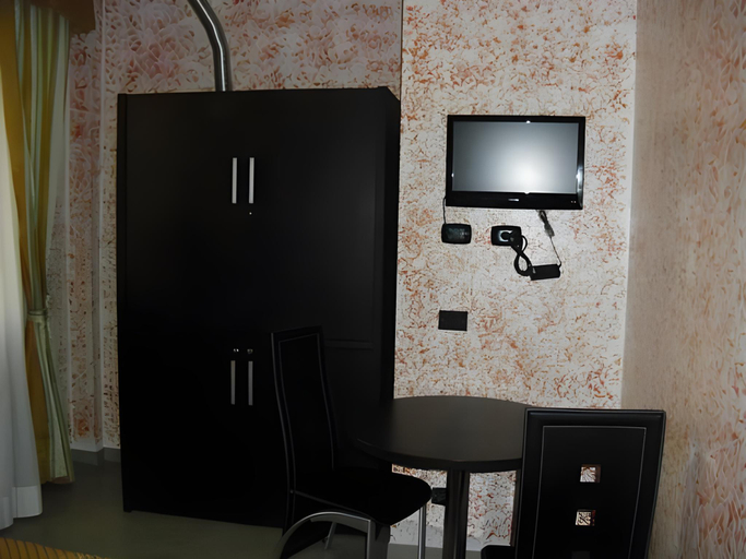 Others 5, Hotel Residence Sestriere, Torino
