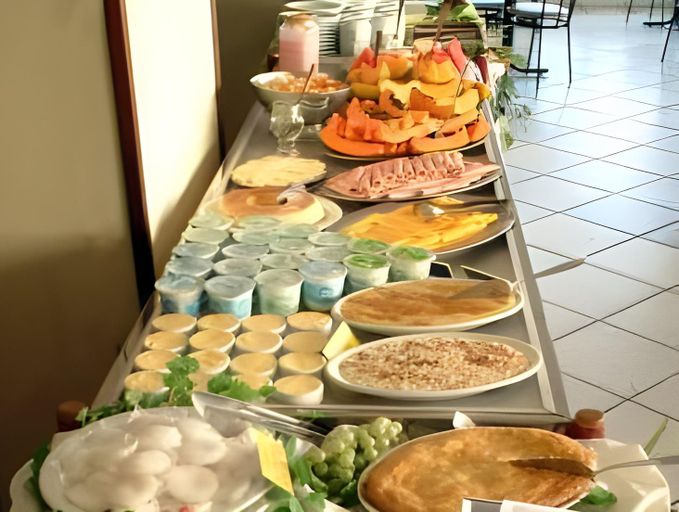 Food & Drinks 6