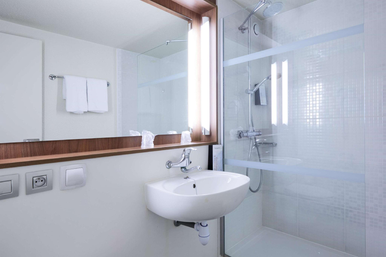 Bathroom 5