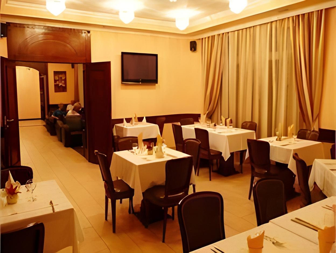 Food & Drinks 5, Garni Hotel Royal Crown, Subotica