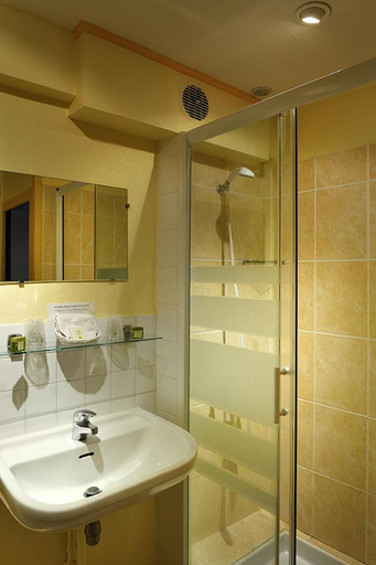 Bathroom, Hostellerie du Cheval Blanc, Indre-et-Loire