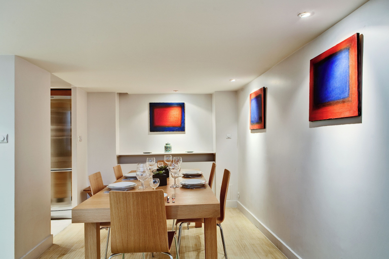 Others 4, Jardin des Rosiers Residence, Paris