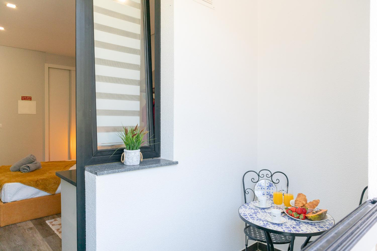 3, Marques studio, Machico