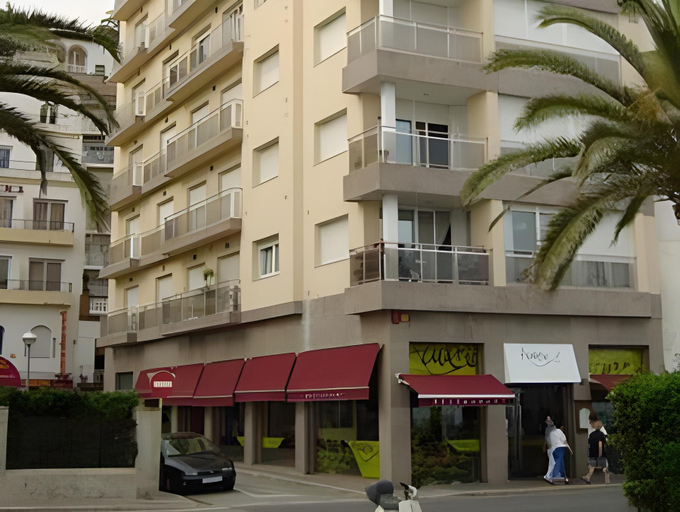 Exterior view 3, Apartaments Tropic, Girona