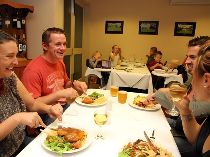 Food & Drinks 5, Mildura Golf Resort, Mildura - Pt A