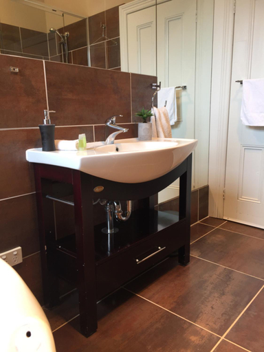 Bathroom 3, Little River Bed and Breakfast, Wyndham - West