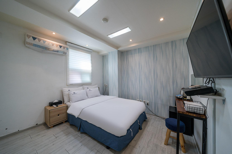 Bedroom 23