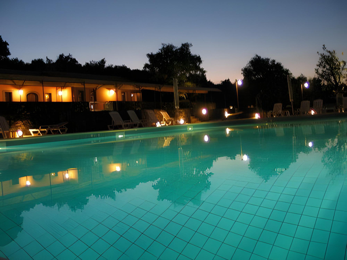 Swimming pool, Borgata Baldazza, Catania