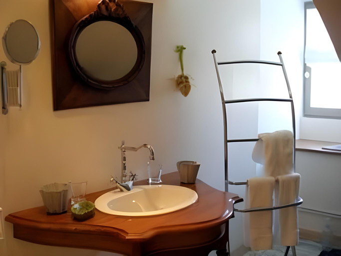Bathroom 4, Chateau Du Pin - Teritoria, Ille-et-Vilaine