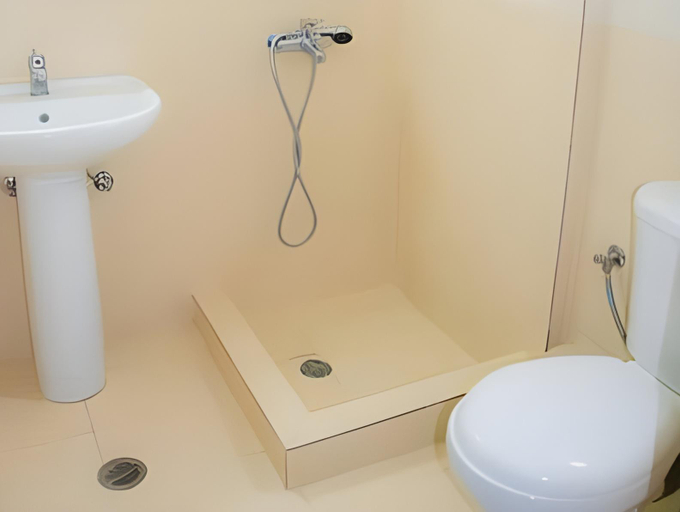 Bathroom 4, Studios Nina, South Aegean