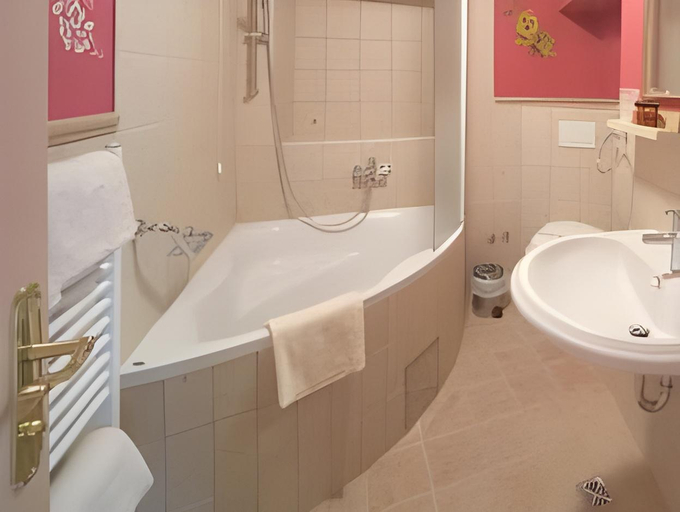 Bathroom 4, Boutique Hotel Villa Pattiera, Konavle
