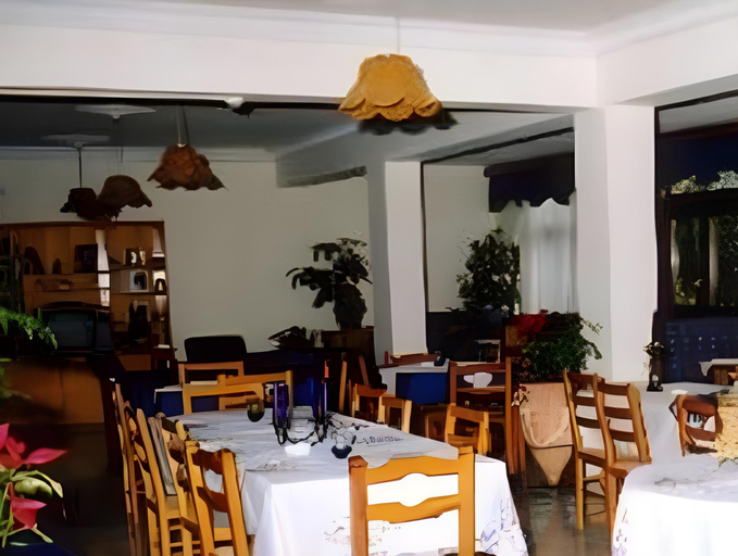Food & Drinks, Follow The Sun Hotel Apartments