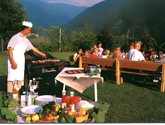Food & Drinks 5, Ferienpension Zummullerhof, Bolzano