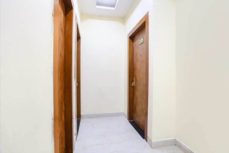 Public Area 3, Fabexpress Aditya Guest House, Varanasi