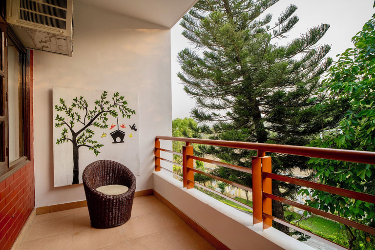 Others 5, White House By The Ganges, Garhwal