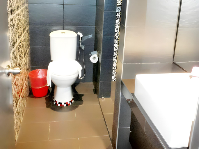 Bathroom 4, My Dream Hotel, Sandakan