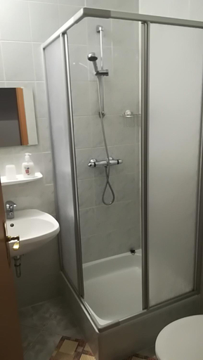 Bathroom 3, Haus Marika, Siófok
