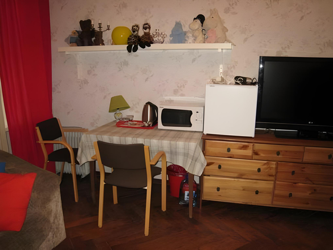 Others 3, El Rooms, Sankt-Peterburg gorsovet