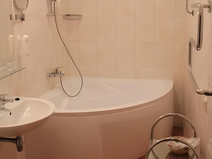 Bathroom 2, Dzintars Hotel, Riga