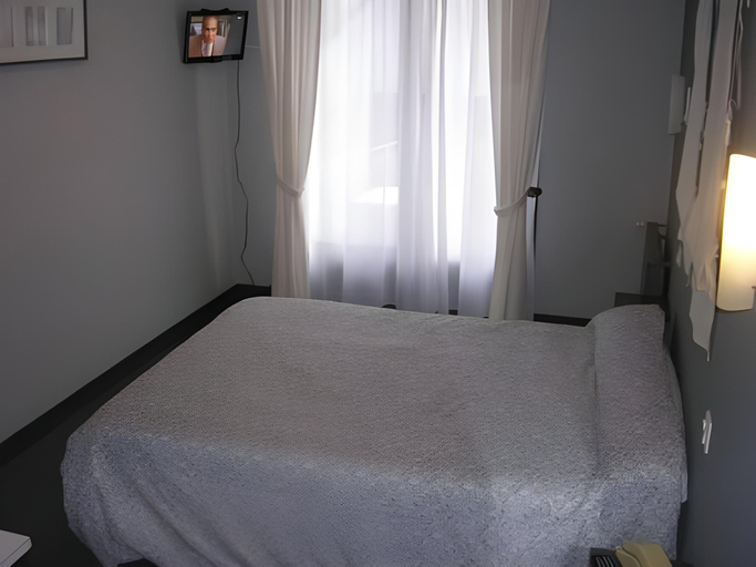 Bedroom, Hotel du Littoral, Morbihan