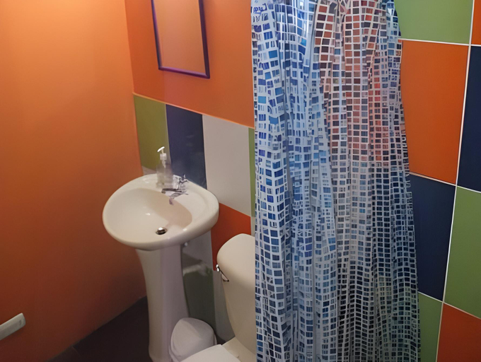 Bathroom 3, Acuarela Hostal, Antón