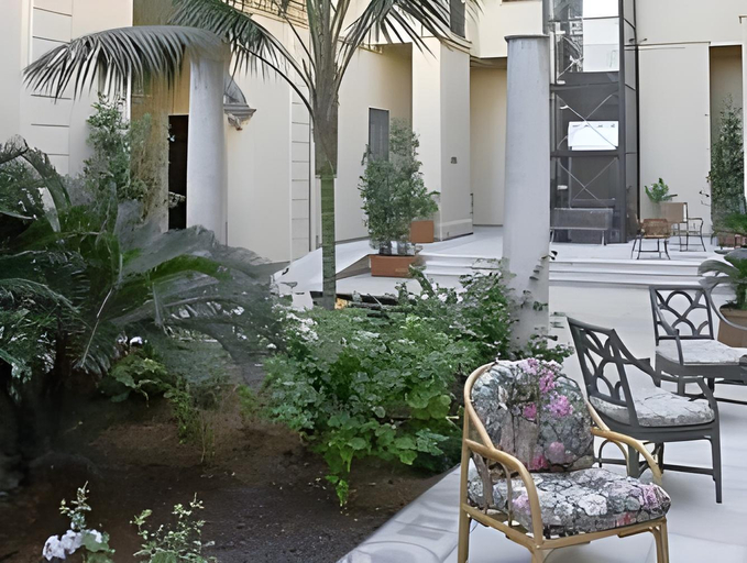 Others 3, Palazzo Serraino Residence, Trapani