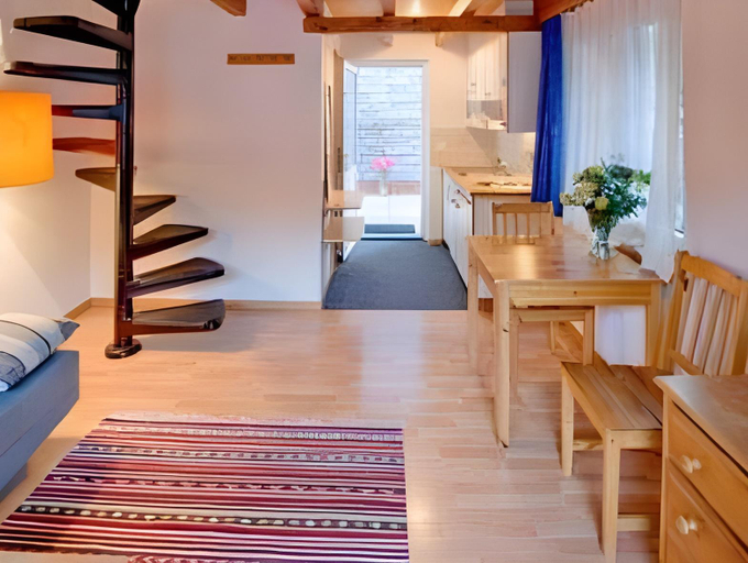 Public Area, Mountain Exposure - Good Value Apartments, Visp
