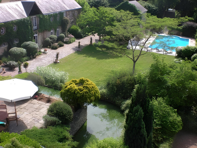 Others 4, Hotel-Restaurant Ricordeau, Sarthe