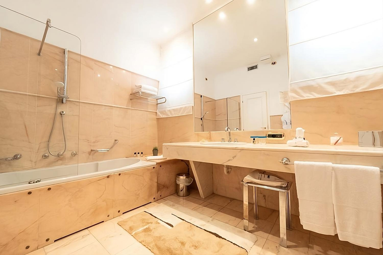 Bathroom 7