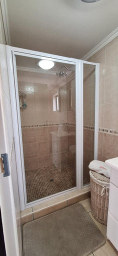 Others 4, Jabliano Guest House, Gert Sibande