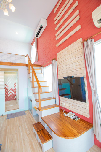 Others 5, Fish Villa, Pingtung